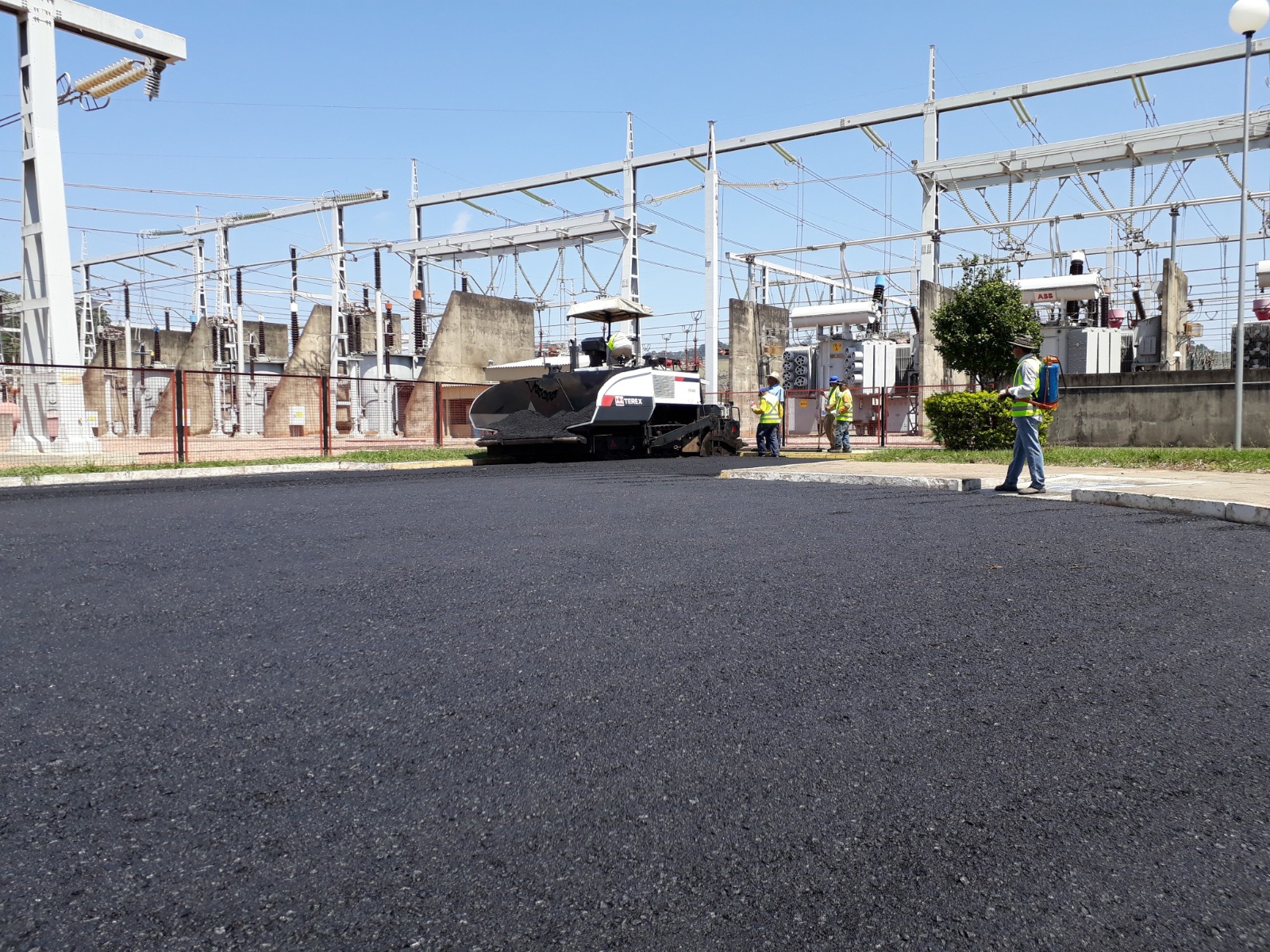 Recapeamento de pavimento Industrial